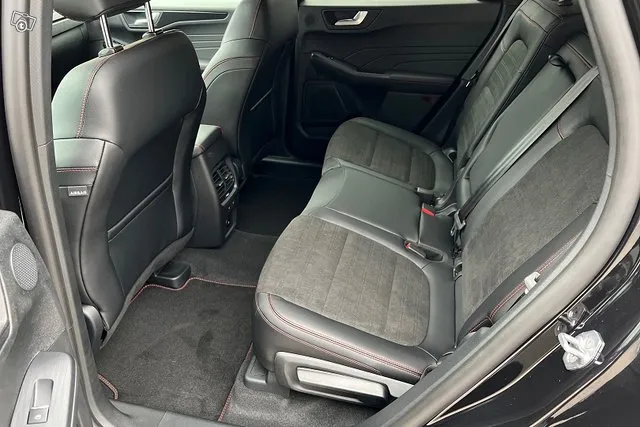 Ford Kuga 2,5 Ladattava hybridi (PHEV) 225hv CVT FWD ST-Line X Business Edition 5-ovinen Image 9